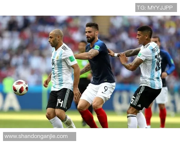 足球巨星火号再度升空带领团队征战世界赛场展现无与伦比的实力