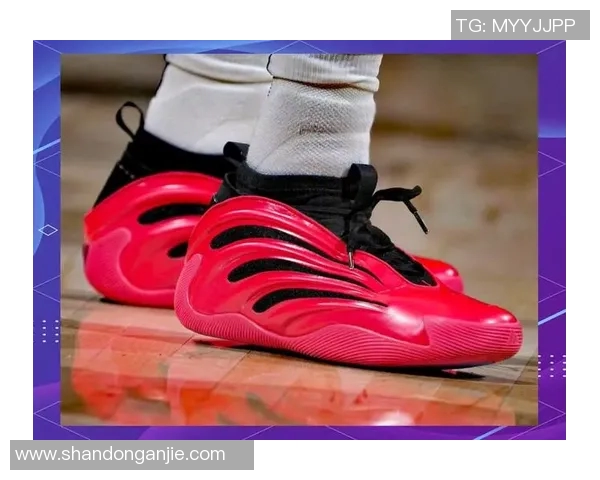 足球比赛球星专用球鞋推荐提升竞技表现与舒适度的必备选择